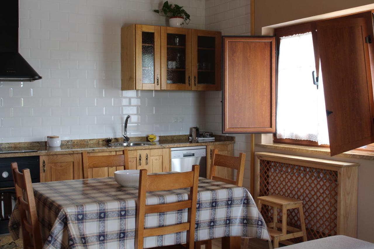 Apartamentos Casa Cerolleiro Castropol Esterno foto