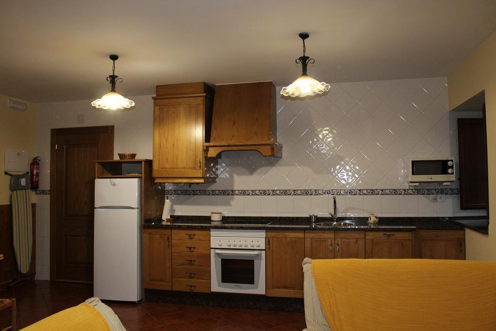 Apartamentos Casa Cerolleiro Castropol Esterno foto