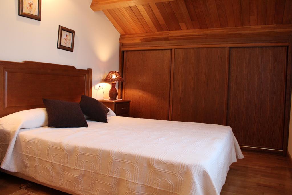 Apartamentos Casa Cerolleiro Castropol Esterno foto