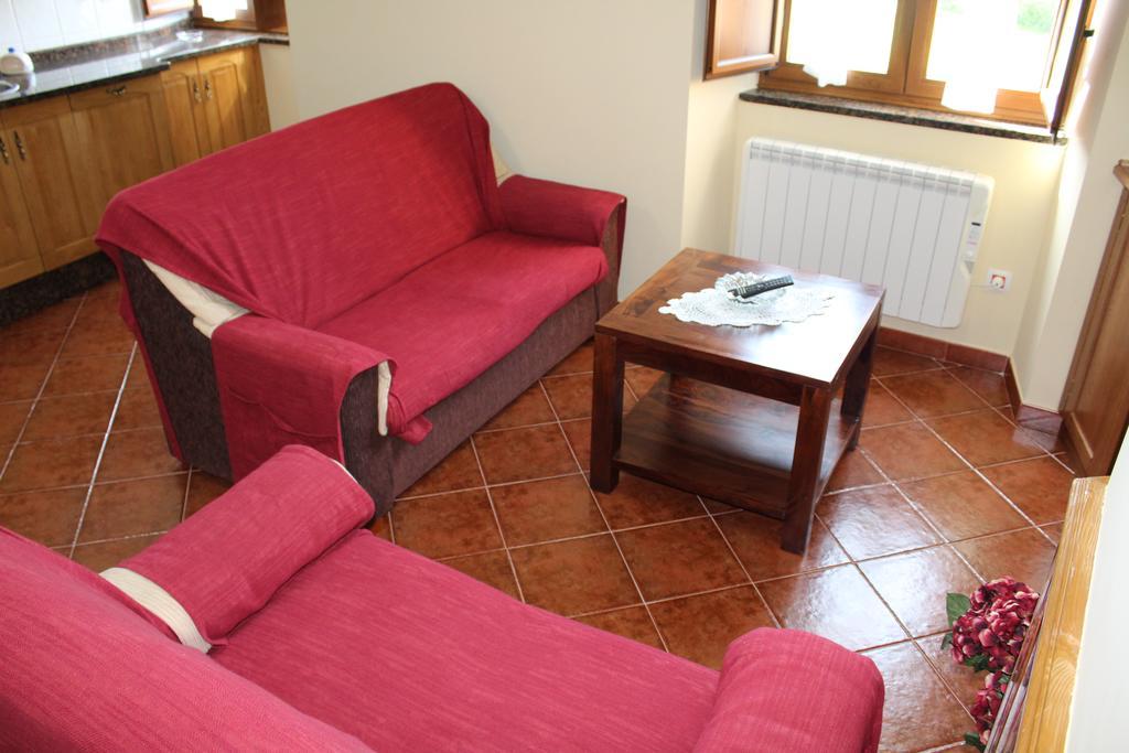 Apartamentos Casa Cerolleiro Castropol Esterno foto