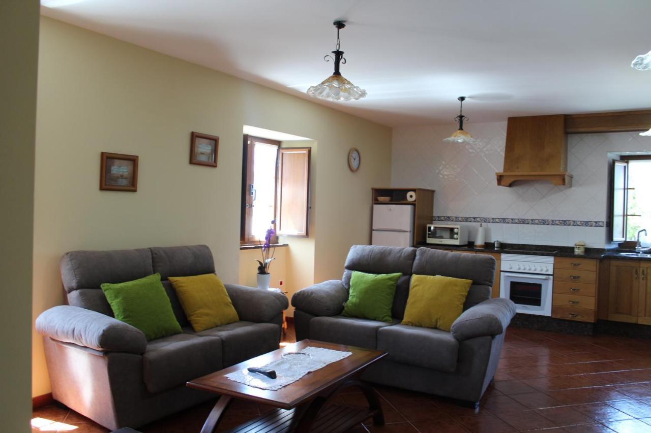 Apartamentos Casa Cerolleiro Castropol Esterno foto